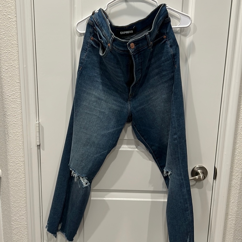 Distressed Jeans